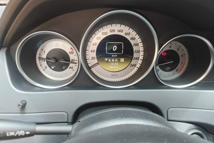 Used Mercedes-Benz C-Class 2010 C 200 CGI Fashion Model Instrument Cluster