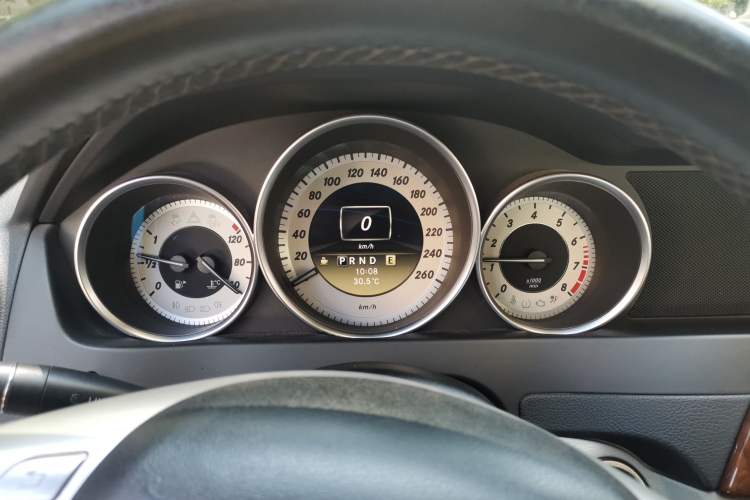 Used Mercedes-Benz C-Class 2010 C 200 CGI Elegance Model Instrument Cluster