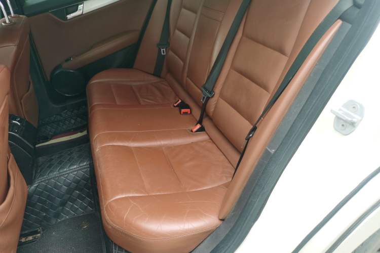 Used Mercedes-Benz C-Class 2010 C 300 Estate Left Rear Seat