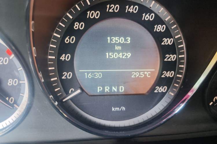 Used Mercedes-Benz C-Class 2010 C 200 CGI Elegance Model Odometer Close Up
