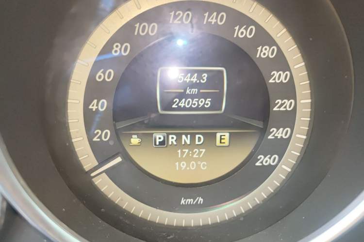 Used Mercedes-Benz C-Class 2010 C 180K Classic model Odometer Close Up