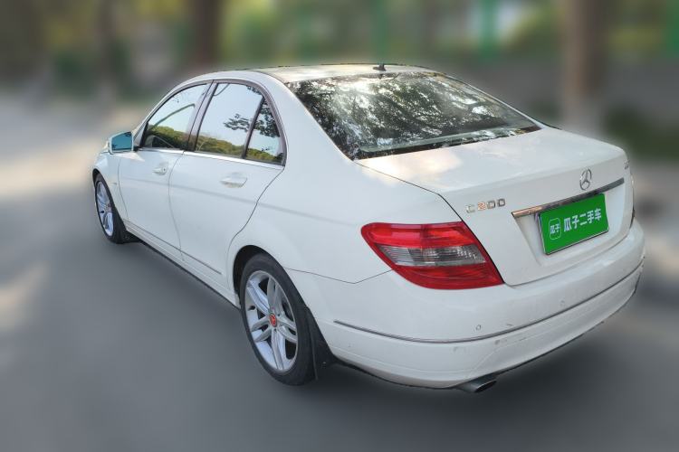 Used Mercedes-Benz C-Class 2010 C 200 CGI Fashion Model Rear Left 45 Deg