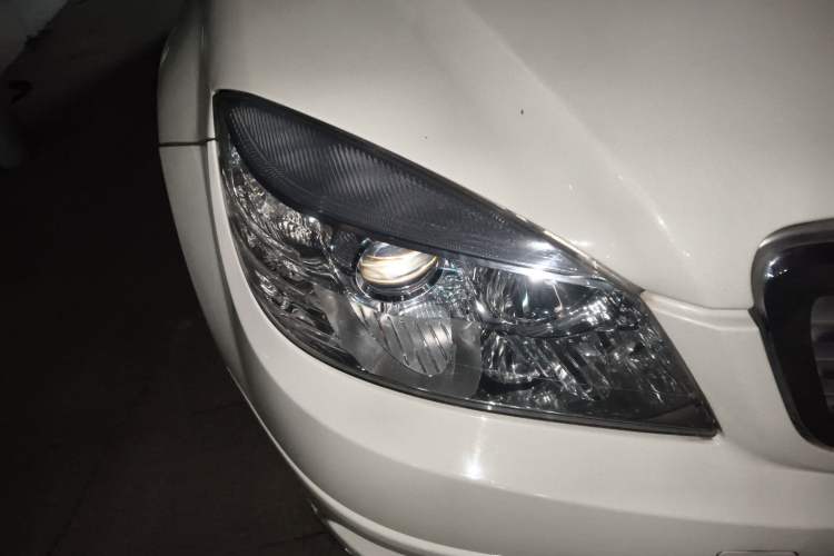 Used Mercedes-Benz C-Class 2010 C 200K Standard Model Right Front Headlight