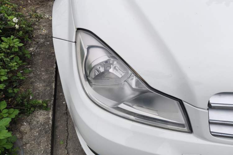 Used Mercedes-Benz C-Class 2010 C 180K Classic model Right Front Headlight