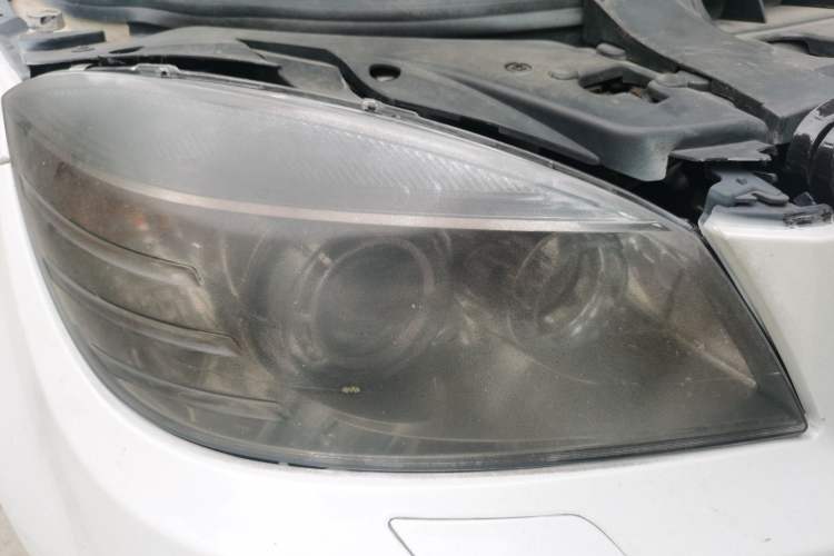 Used Mercedes-Benz C-Class 2010 C 300 Estate Right Front Headlight