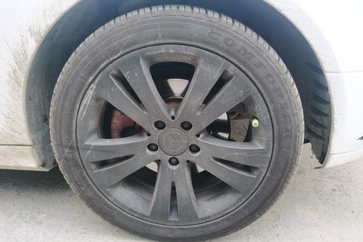 Used Mercedes-Benz C-Class 2010 C 300 Estate Right Front Wheel Hub