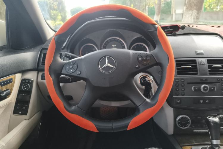 Used Mercedes-Benz C-Class 2010 C 200 CGI Fashion Model Steering Wheel