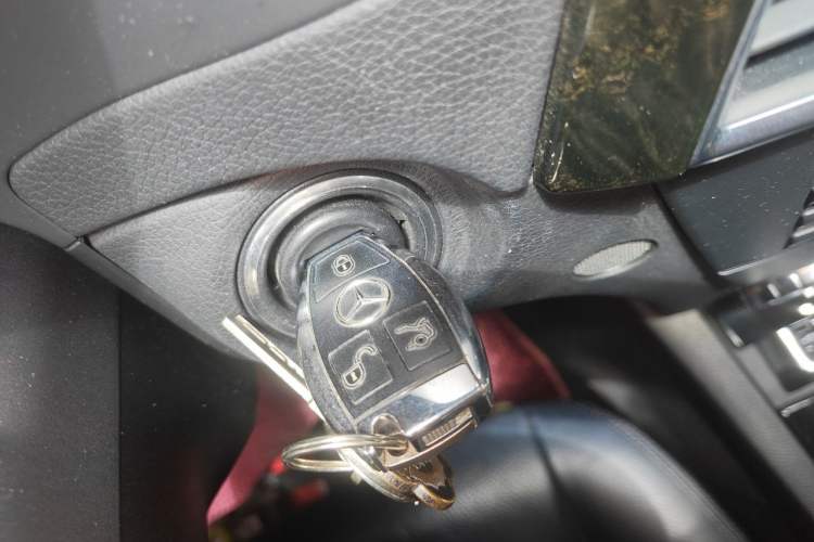 Used Mercedes-Benz C-Class 2010 C 200 CGI Fashion Model Vehicle Key