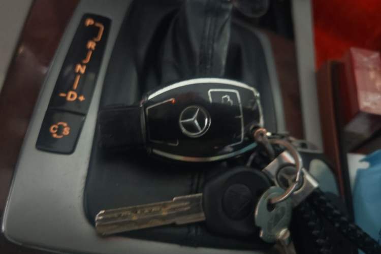Used Mercedes-Benz C-Class 2010 C 200 CGI Elegance Model Vehicle Key
