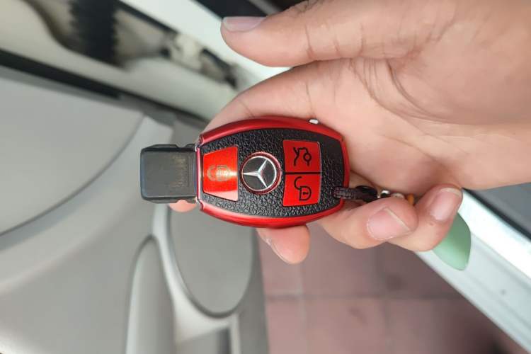 Used Mercedes-Benz C-Class 2010 C 180K Classic model Vehicle Key