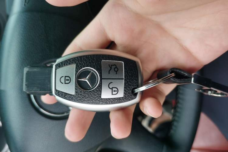 Used Mercedes-Benz C-Class 2010 C 300 Estate Vehicle Key
