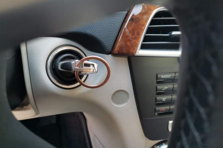 Used Mercedes-Benz C-Class 2010 C 200 CGI Elegance Model Vehicle Key