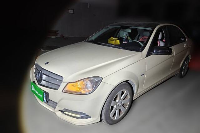 Used Mercedes-Benz C-Class 2010 C 180K Classic model