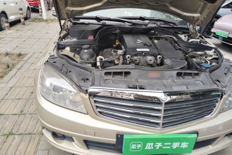 Used Mercedes-Benz C-Class 2010 C 180K Classic model Engine Bay Right
