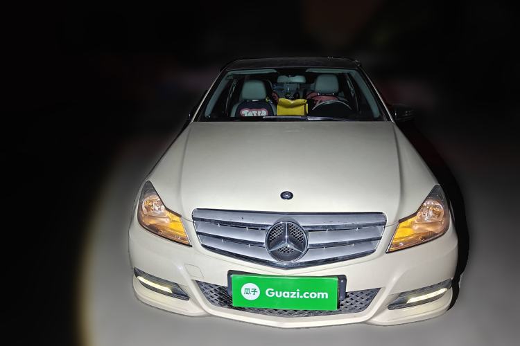 Used Mercedes-Benz C-Class 2010 C 180K Classic model Exterior 1