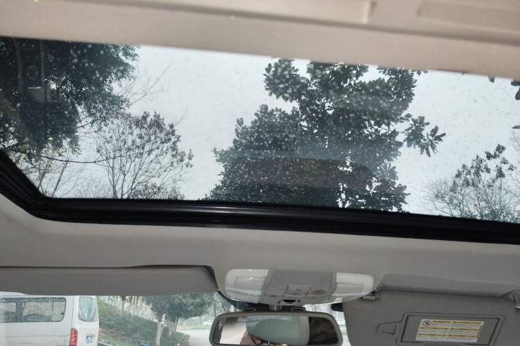 Used Mercedes-Benz C-Class 2010 C 180K Classic model Headliner