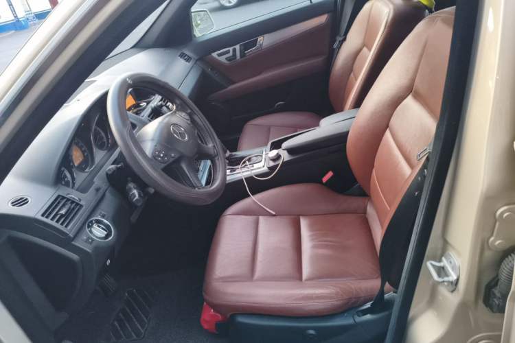 Used Mercedes-Benz C-Class 2010 C 200 CGI Estate Left Front Seat