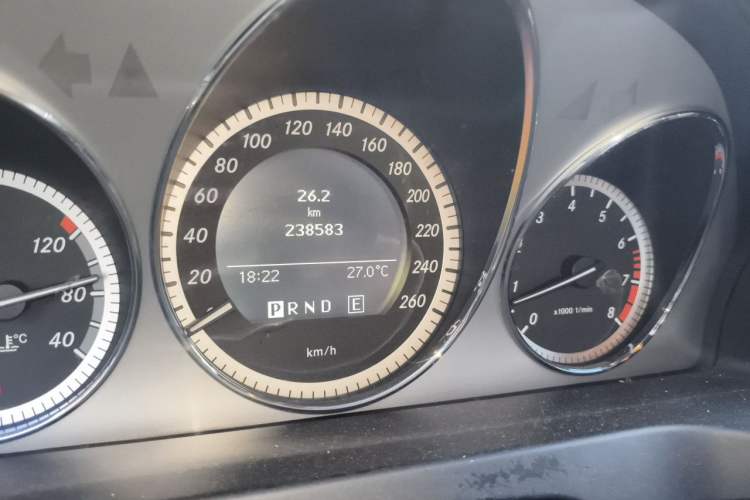 Used Mercedes-Benz C-Class 2010 C 200 CGI Estate Odometer Close Up