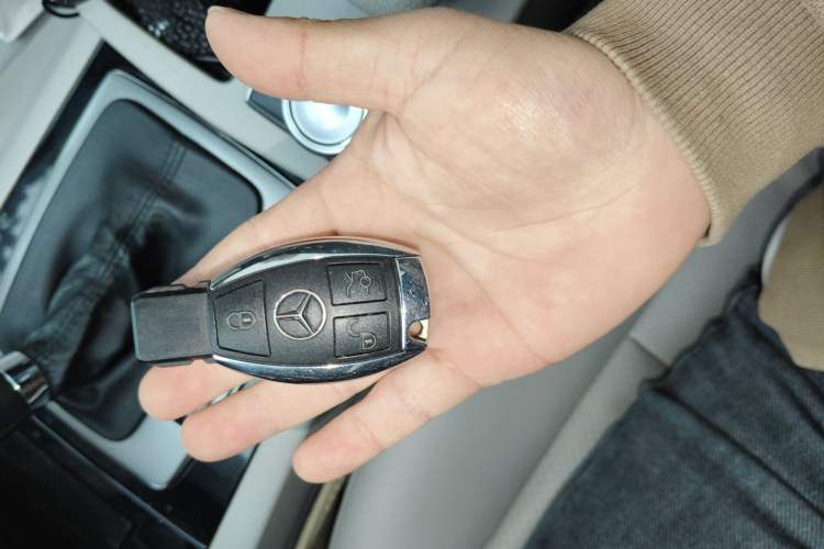 Used Mercedes-Benz C-Class 2010 C 180K Classic model Vehicle Key