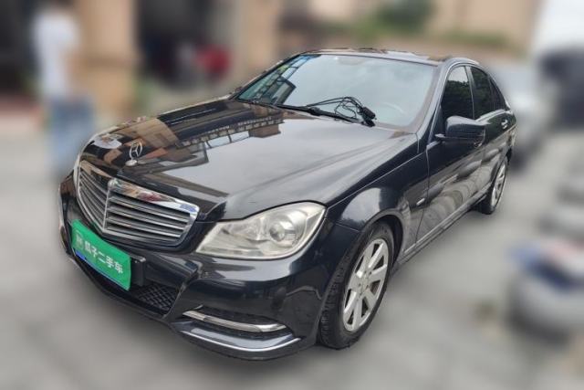 Used Mercedes-Benz C-Class 2011 C 180K Classic model
