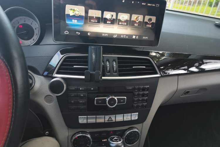 Used Mercedes-Benz C-Class 2011 C 200 CGI Fashion Model Audio And AC Panel