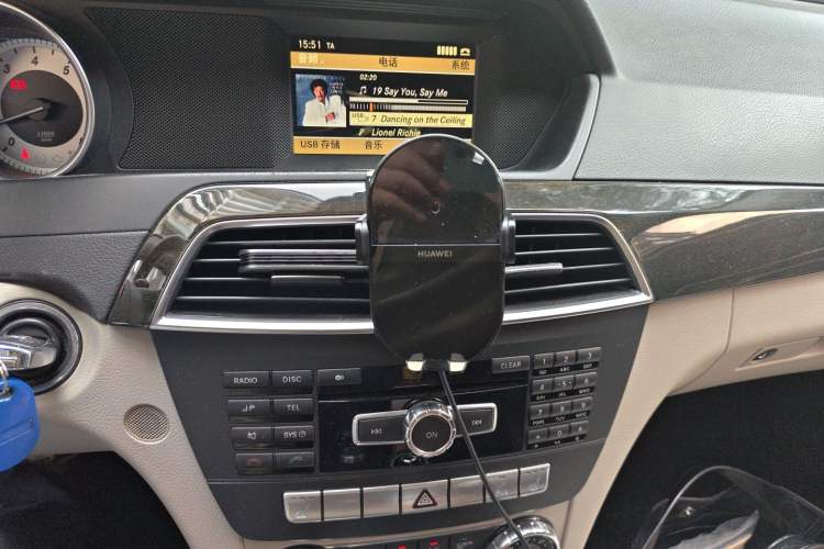 Used Mercedes-Benz C-Class 2011 C 200 CGI Fashion Model Audio And AC Panel