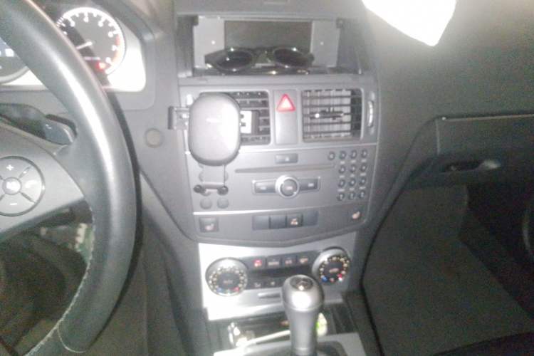 Used Mercedes-Benz C-Class 2011 C 200 Fashion Travel Edition Audio And AC Panel