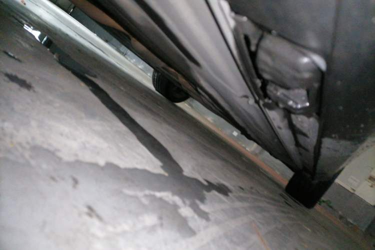 Used Mercedes-Benz C-Class 2011 C 200 Fashion Travel Edition Chassis Front Left
