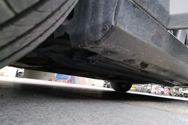 Used Mercedes-Benz C-Class 2011 C 180K Classic model Chassis Front Left