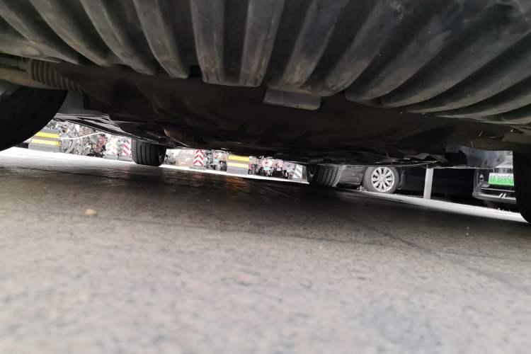 Used Mercedes-Benz C-Class 2011 C 180K Classic model Chassis Front