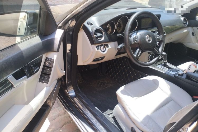 Used Mercedes-Benz C-Class 2011 C 200 CGI Fashion Model Driver Seat