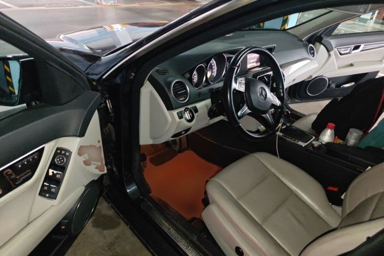 Used Mercedes-Benz C-Class 2011 C 200 CGI Fashion Model Driver Seat