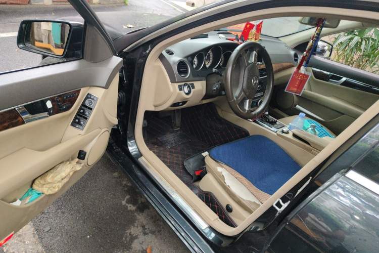 Used Mercedes-Benz C-Class 2011 C 200 CGI Elegant Model Driver Seat