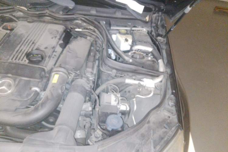Used Mercedes-Benz C-Class 2011 C 200 Fashion Travel Edition Engine Bay Left