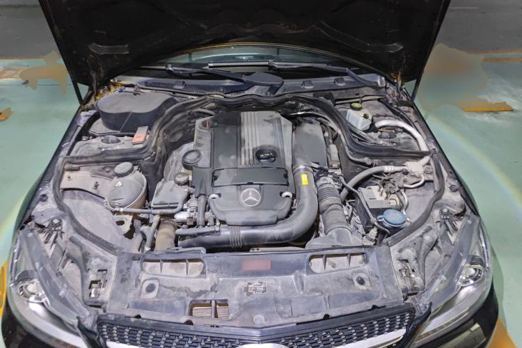 Used Mercedes-Benz C-Class 2011 C 200 Fashion Travel Edition Engine Bay