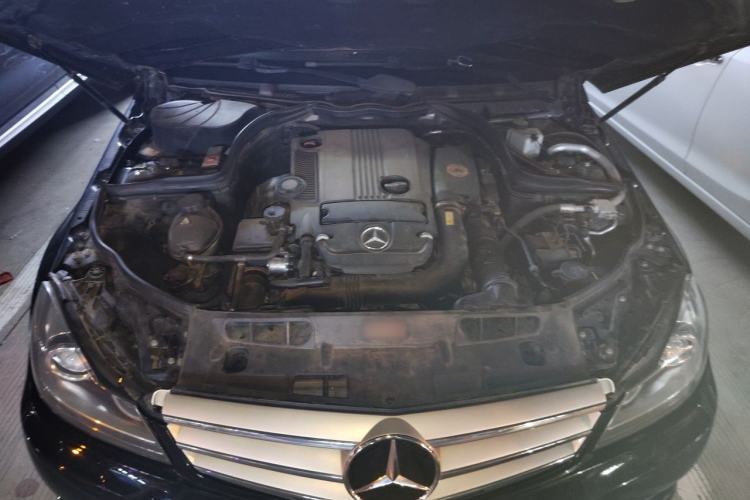 Used Mercedes-Benz C-Class 2011 C 200 Fashion Travel Edition Engine Bay