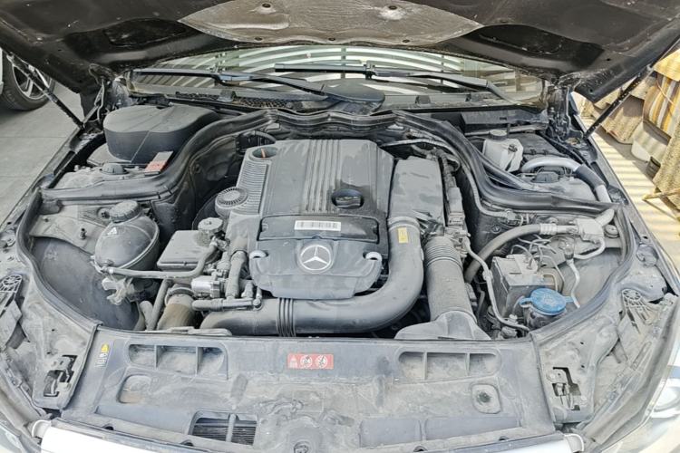 Used Mercedes-Benz C-Class 2011 C 200 CGI Fashion Model Engine Bay