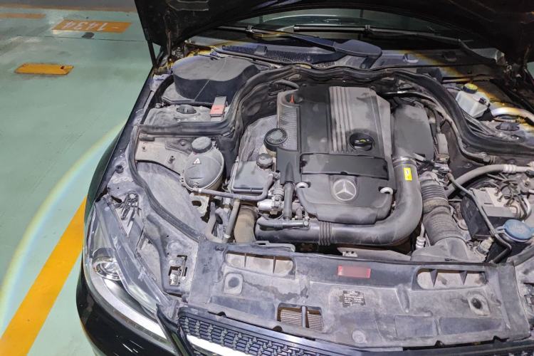 Used Mercedes-Benz C-Class 2011 C 200 Fashion Travel Edition Engine Bay Right