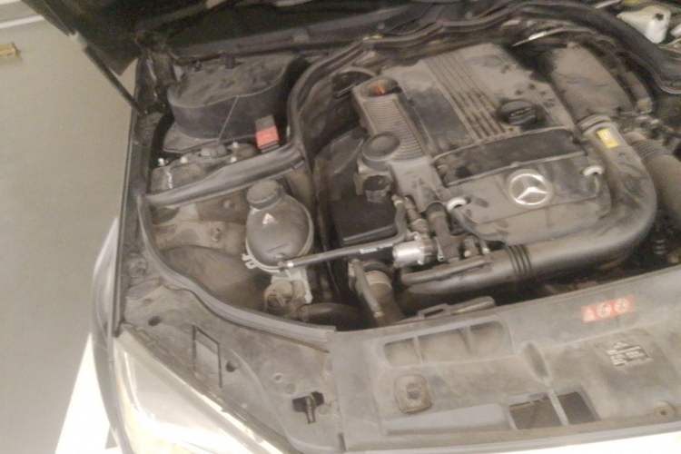 Used Mercedes-Benz C-Class 2011 C 200 Fashion Travel Edition Engine Bay Right