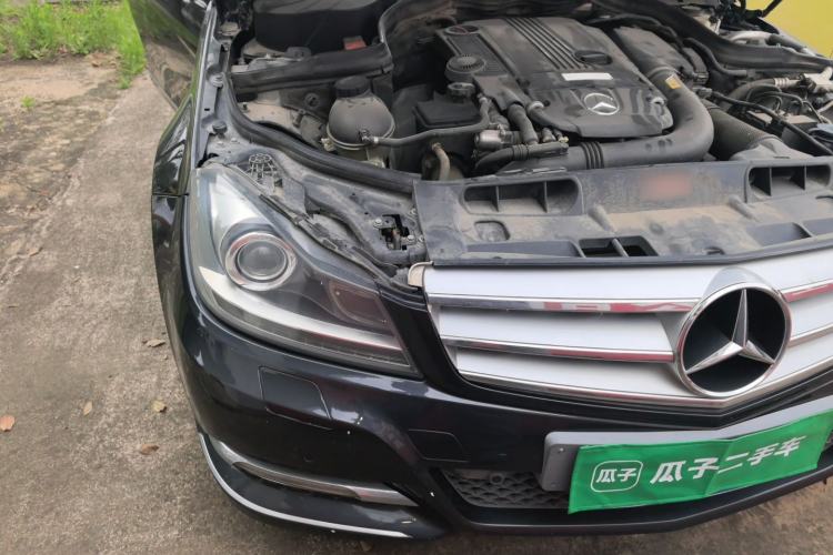 Used Mercedes-Benz C-Class 2011 C 200 CGI Fashion Model Engine Bay Right