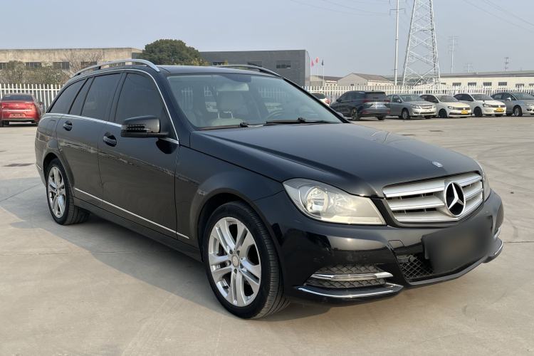Used Mercedes-Benz C-Class 2011 C 200 Fashion Travel Edition Exterior 4