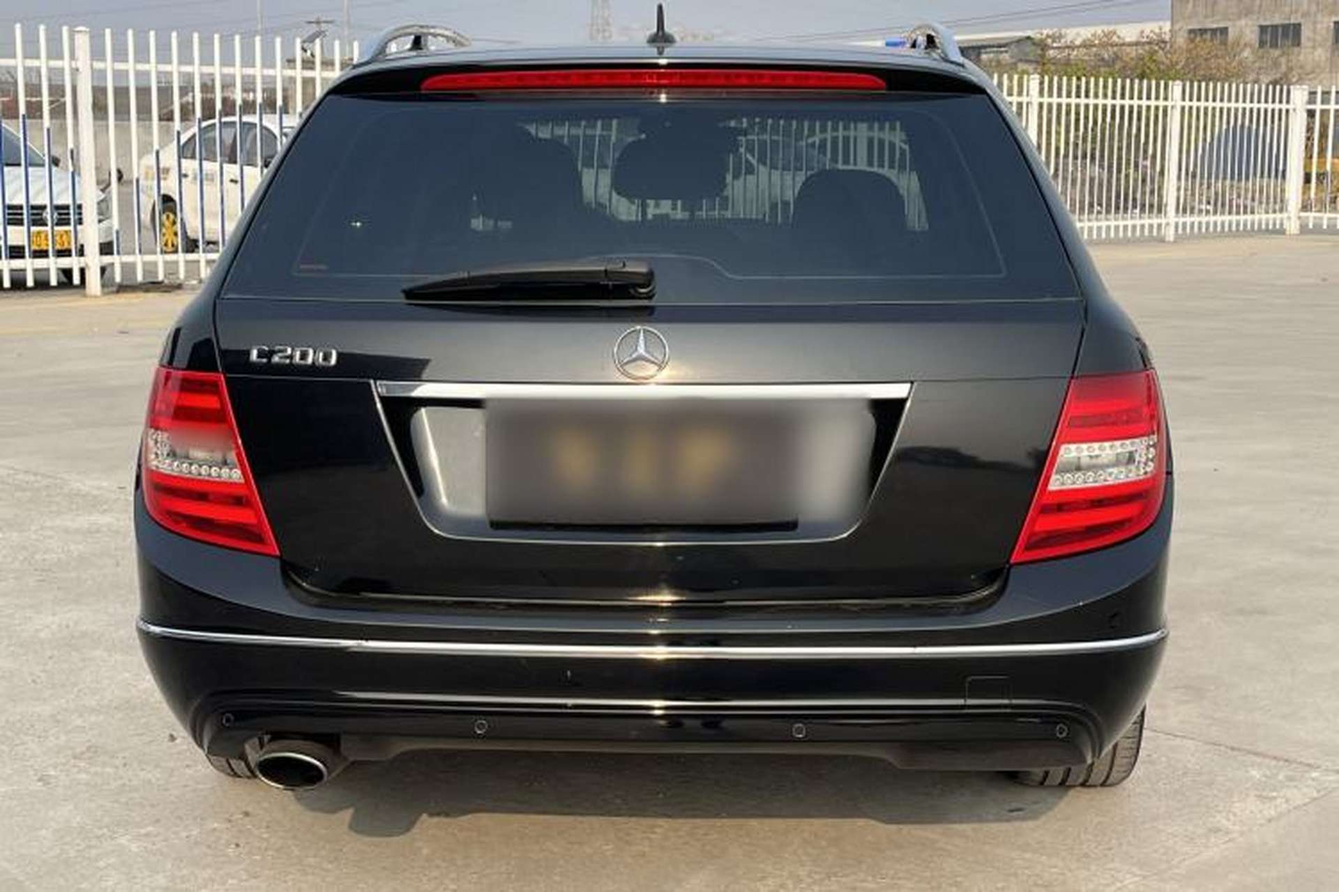 Used Mercedes-Benz C-Class 2011 C 200 Fashion Travel Edition Exterior 6