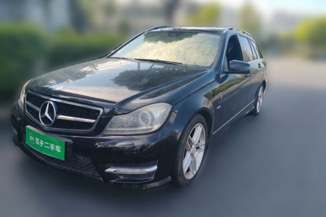 Ojetý Mercedes-Benz C-Class 2011 C 200 Fashion Travel Edition
