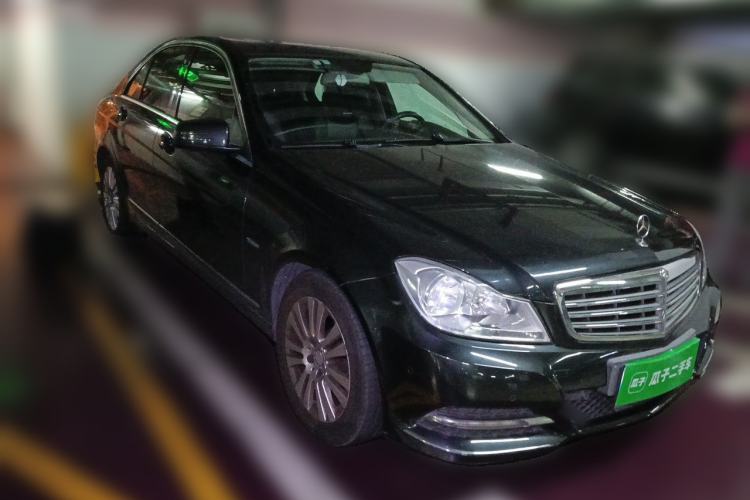 Used Mercedes-Benz C-Class 2011 C 200 CGI Elegant Model Front Right 45 Deg