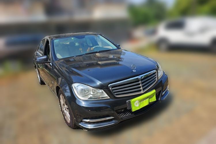 Used Mercedes-Benz C-Class 2011 C 200 CGI Elegant Model Front Right 45 Deg