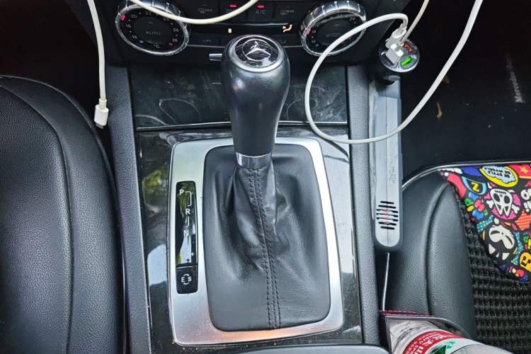 Used Mercedes-Benz C-Class 2011 C 200 CGI Fashion Model Gear Lever