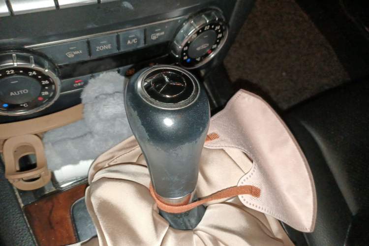 Used Mercedes-Benz C-Class 2011 C 200 CGI Elegant Model Gear Lever