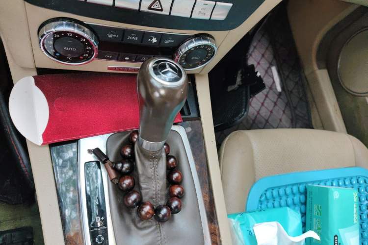 Used Mercedes-Benz C-Class 2011 C 200 CGI Elegant Model Gear Lever
