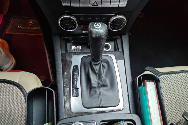 Used Mercedes-Benz C-Class 2011 C 200 CGI Fashion Model Gear Lever
