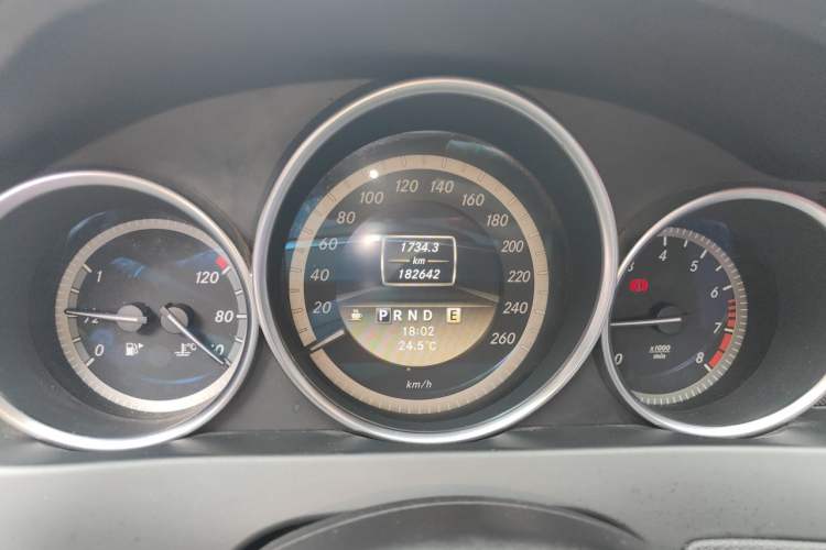 Used Mercedes-Benz C-Class 2011 C 180K Classic model Instrument Cluster